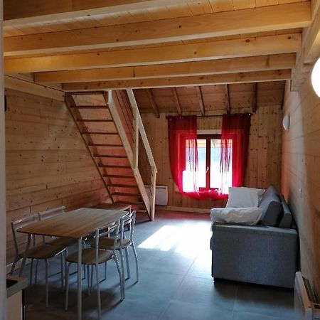 La Ferme De Lucien Aparthotel Sallenoves Bagian luar foto