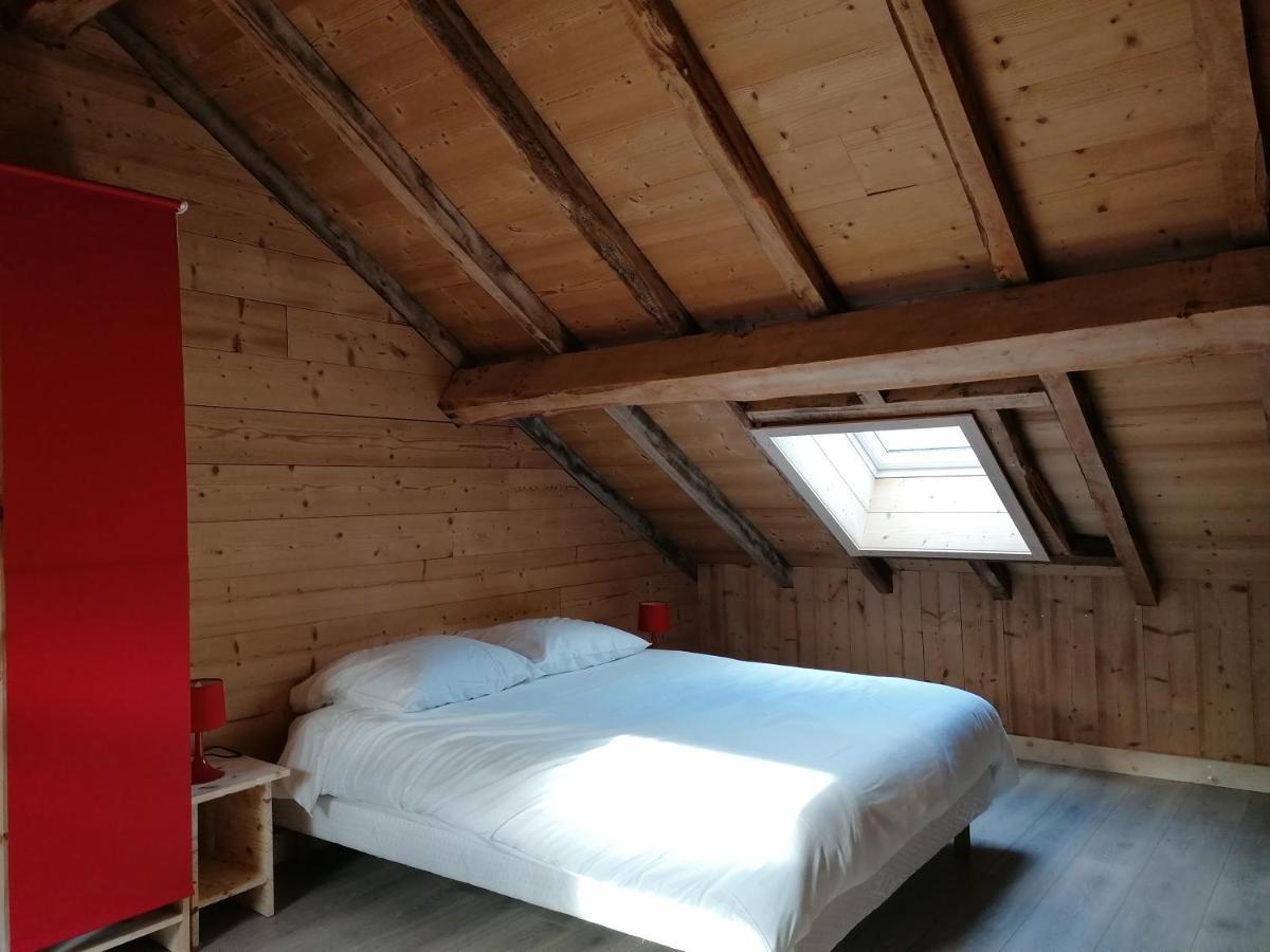 La Ferme De Lucien Aparthotel Sallenoves Bagian luar foto